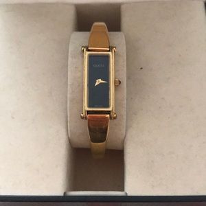 Woman’s Gucci watch. In good condition.